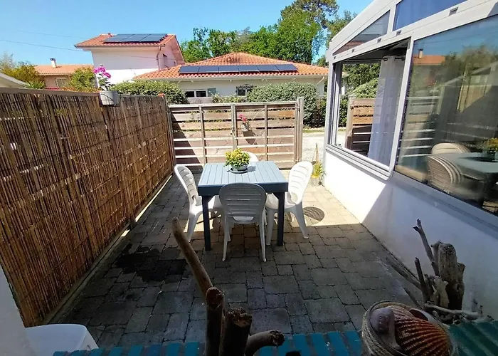 Charles Feriehus Capbreton